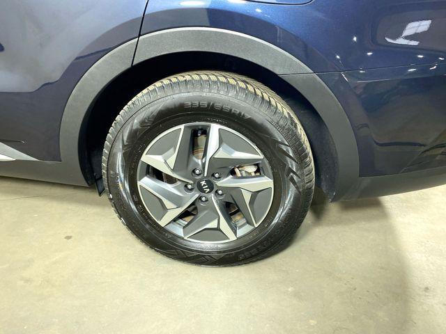 used 2021 Kia Sorento Hybrid car, priced at $26,340