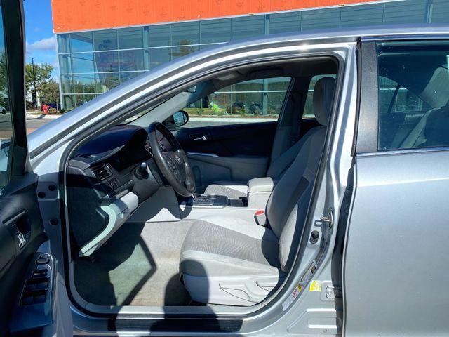 used 2014 Toyota Camry Hybrid car, priced at $3,995