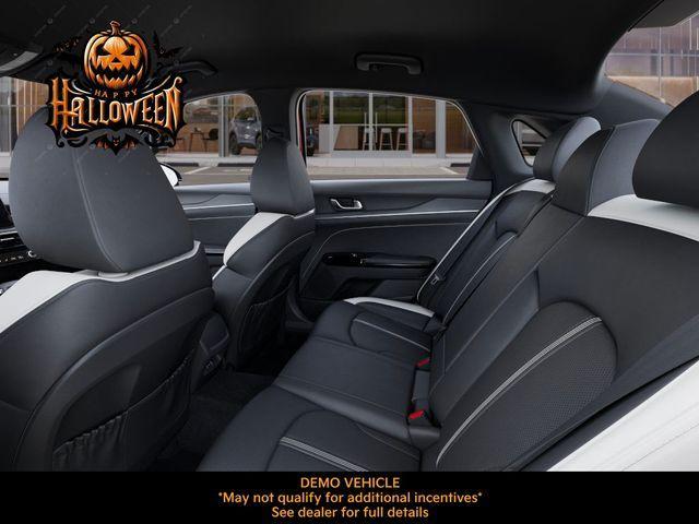 new 2025 Kia K5 car, priced at $30,168