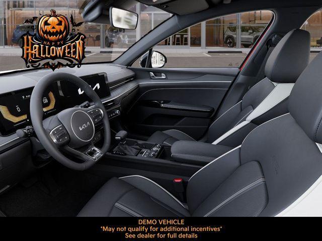 new 2025 Kia K5 car, priced at $30,168