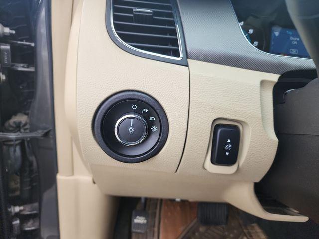 used 2016 Ford Taurus car, priced at $7,250