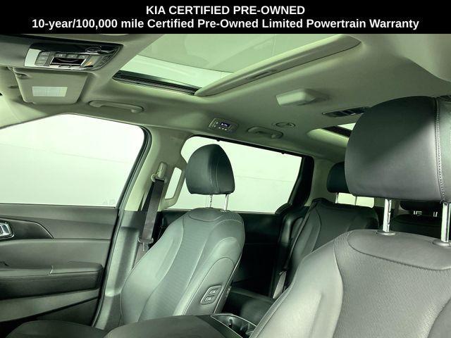 used 2025 Kia Carnival Hybrid car, priced at $52,924