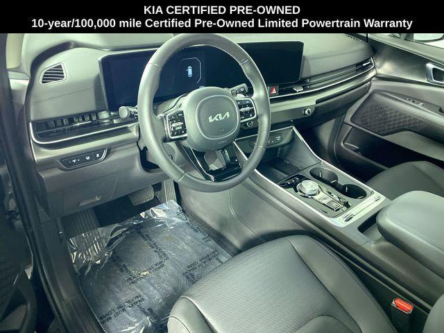 used 2025 Kia Carnival Hybrid car, priced at $52,924