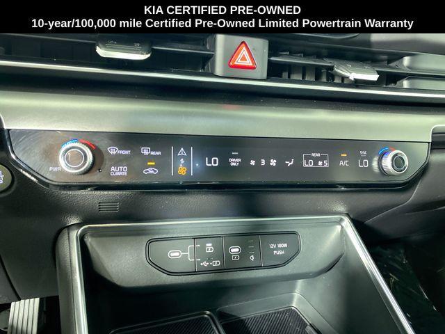 used 2025 Kia Carnival Hybrid car, priced at $52,924