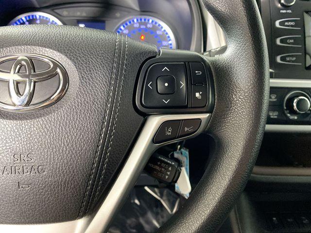 used 2019 Toyota Highlander car, priced at $26,501