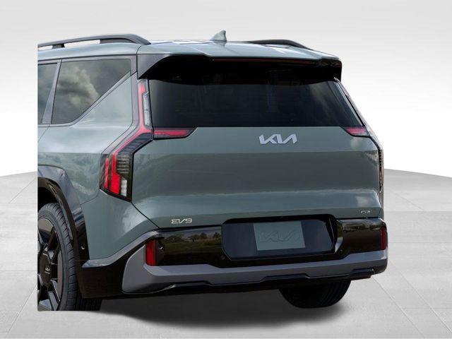 new 2025 Kia EV9 car, priced at $67,620