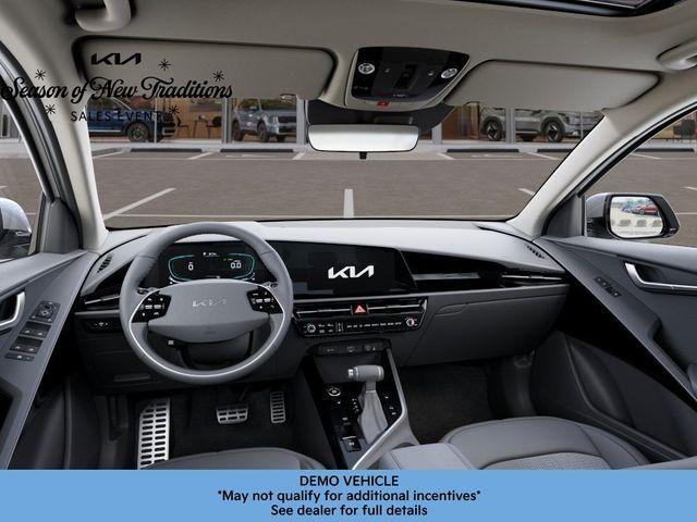 new 2025 Kia Niro car, priced at $32,674