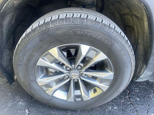 used 2025 Chevrolet Equinox car, priced at $26,566