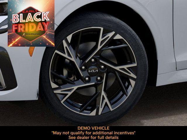 new 2025 Kia K5 car, priced at $32,708