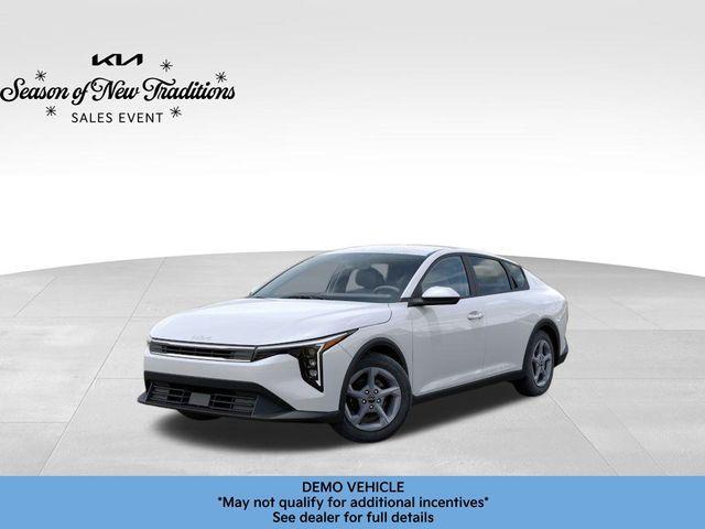 new 2025 Kia K4 car, priced at $24,226