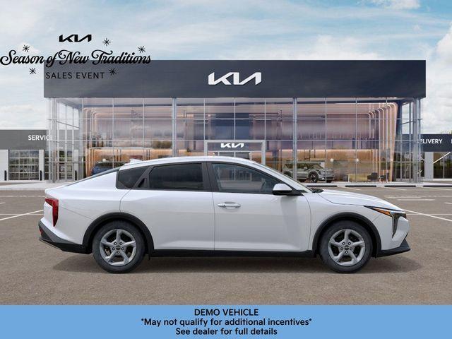 new 2025 Kia K4 car, priced at $24,226
