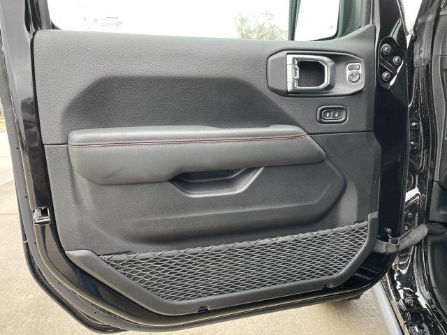 new 2025 Jeep Wrangler car, priced at $57,612