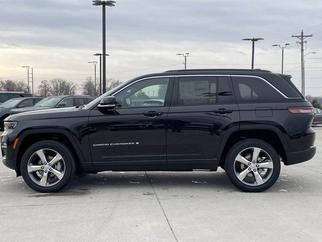 new 2025 Jeep Grand Cherokee car, priced at $44,589