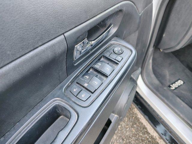 used 2010 Jeep Liberty car, priced at $7,000