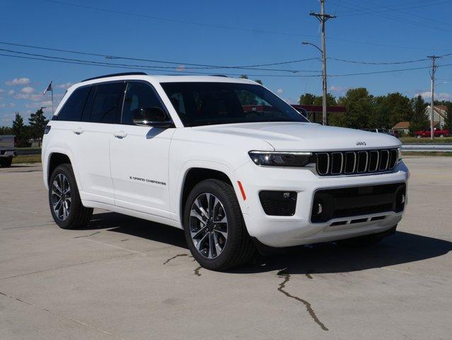 new 2025 Jeep Grand Cherokee car, priced at $52,397