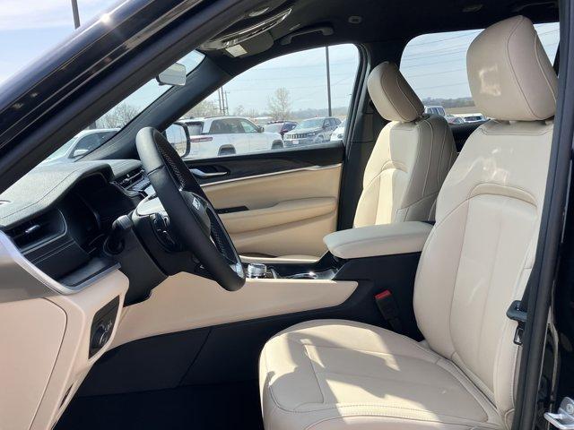 new 2025 Jeep Grand Cherokee L car, priced at $43,716