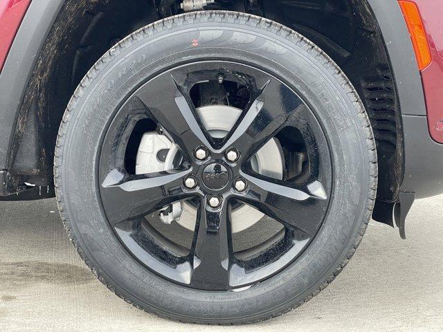 new 2025 Jeep Grand Cherokee car, priced at $48,559