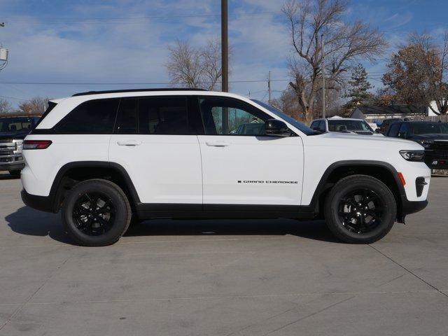 new 2024 Jeep Grand Cherokee car, priced at $40,649