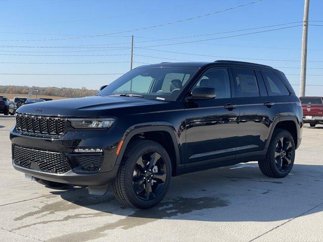 new 2025 Jeep Grand Cherokee car, priced at $48,534