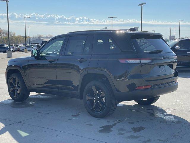 new 2025 Jeep Grand Cherokee car, priced at $48,534