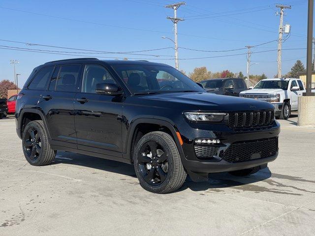 new 2025 Jeep Grand Cherokee car, priced at $48,534