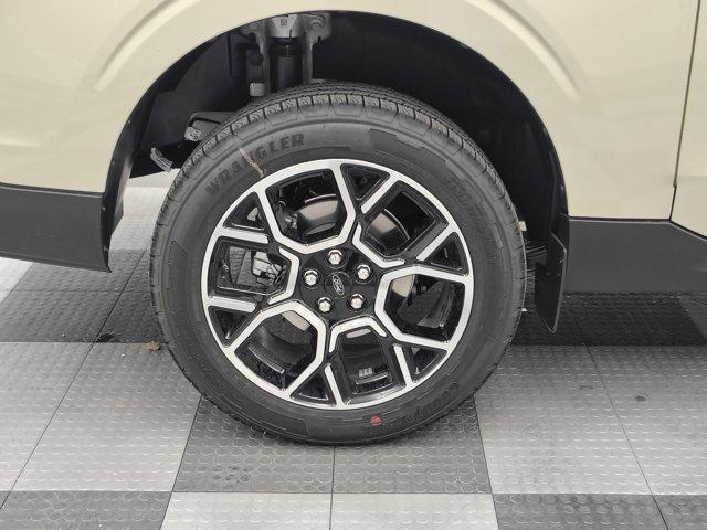 new 2025 Ford Maverick car, priced at $35,674
