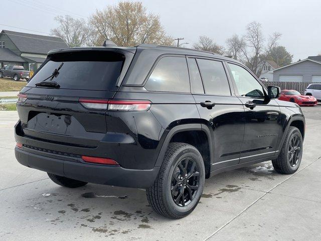 new 2025 Jeep Grand Cherokee car, priced at $40,040