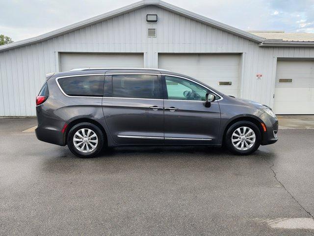 used 2018 Chrysler Pacifica car, priced at $15,288