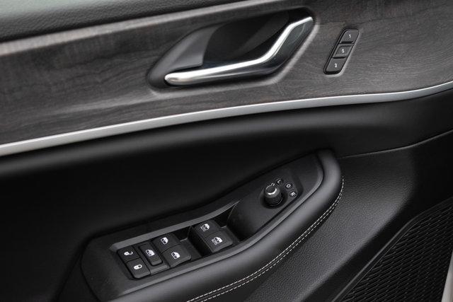 new 2025 Jeep Grand Cherokee L car, priced at $43,198