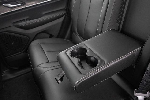 new 2025 Jeep Grand Cherokee L car, priced at $43,198