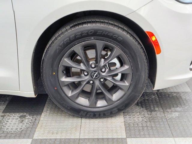 used 2021 Chrysler Pacifica car, priced at $18,988