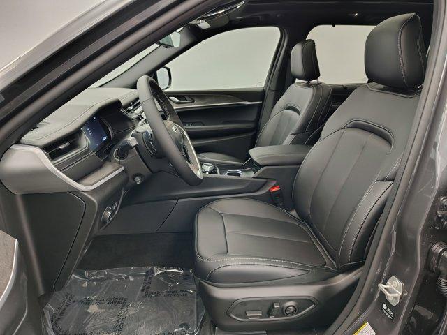 new 2025 Jeep Grand Cherokee car, priced at $48,610
