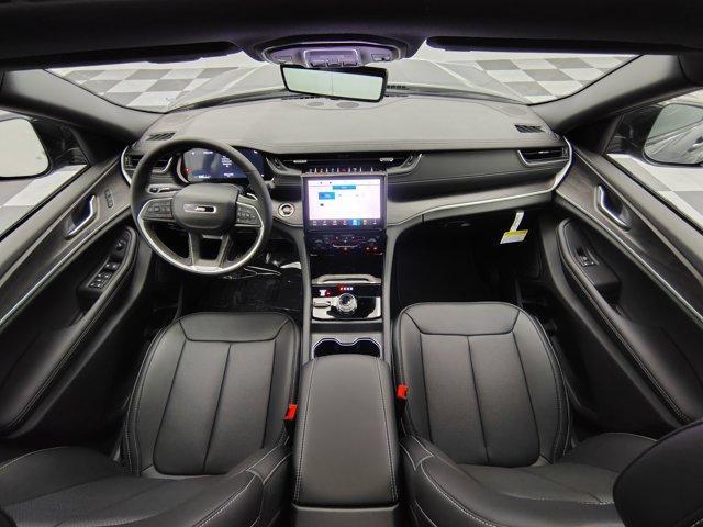 new 2025 Jeep Grand Cherokee car, priced at $48,610