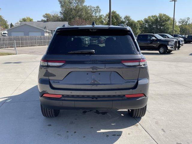 new 2025 Jeep Grand Cherokee car, priced at $48,534