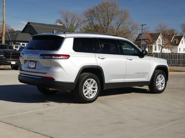 new 2024 Jeep Grand Cherokee L car, priced at $39,104