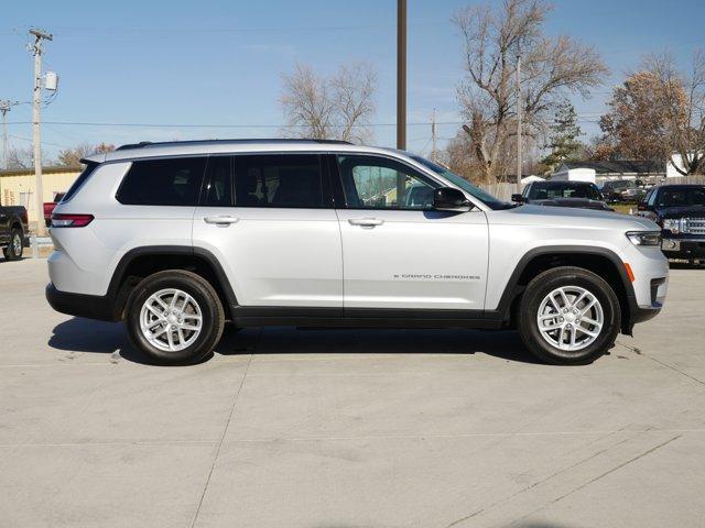 new 2024 Jeep Grand Cherokee L car, priced at $39,104