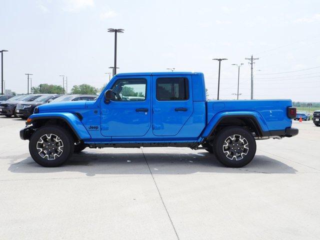 new 2024 Jeep Gladiator car, priced at $43,663