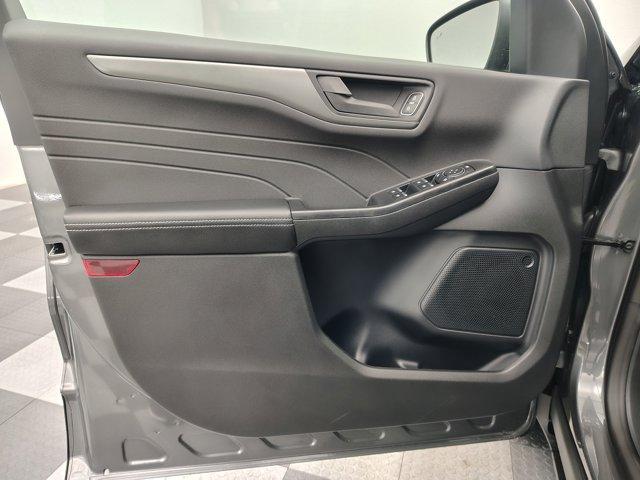 new 2025 Ford Escape car, priced at $25,634