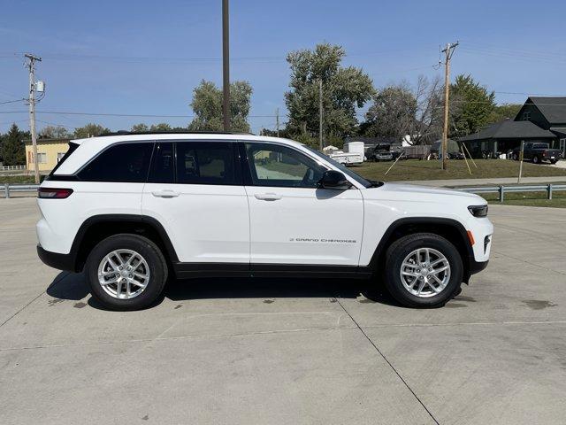 new 2025 Jeep Grand Cherokee car, priced at $37,550