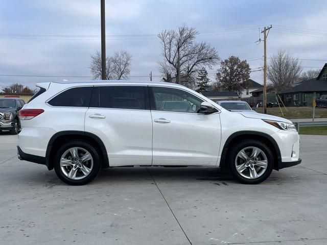 used 2017 Toyota Highlander car, priced at $23,988