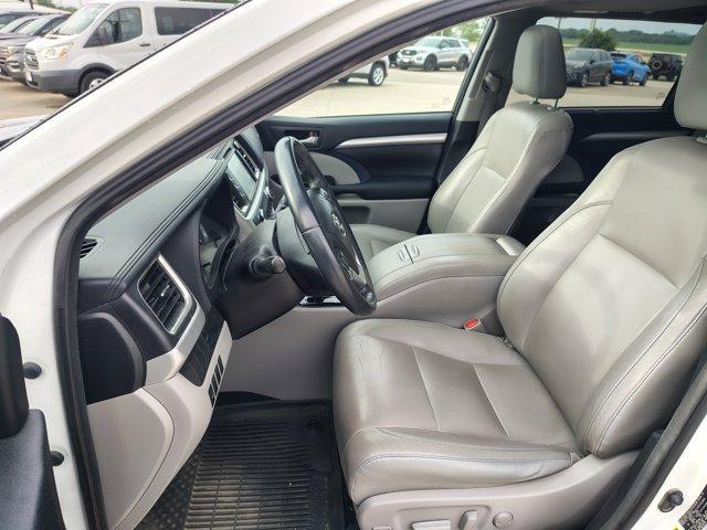 used 2016 Toyota Highlander car, priced at $20,588