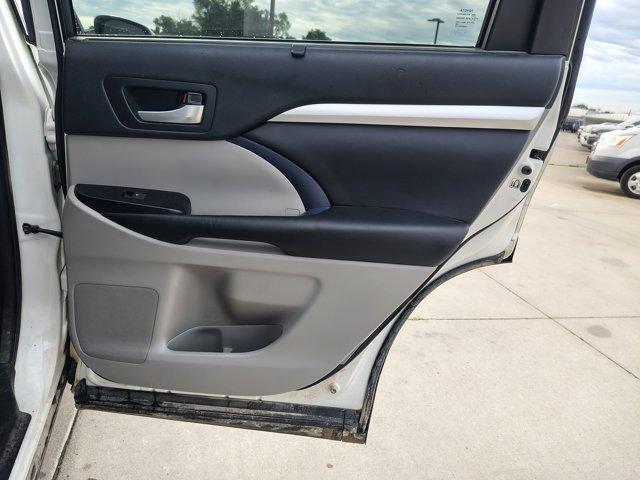 used 2016 Toyota Highlander car, priced at $20,588