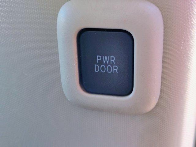 used 2015 Toyota Sienna car, priced at $17,788