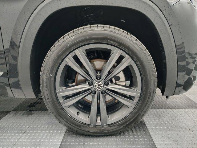 used 2021 Volkswagen Atlas car, priced at $29,888