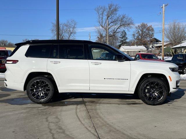 new 2025 Jeep Grand Cherokee L car, priced at $56,669