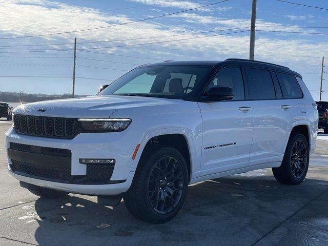 new 2025 Jeep Grand Cherokee L car, priced at $56,669