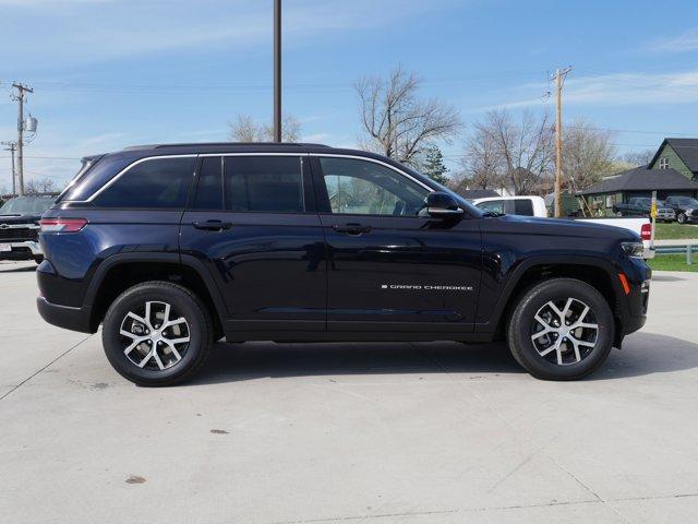 new 2024 Jeep Grand Cherokee car, priced at $39,794