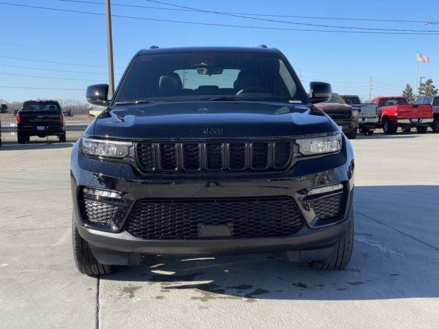 new 2025 Jeep Grand Cherokee car, priced at $45,601