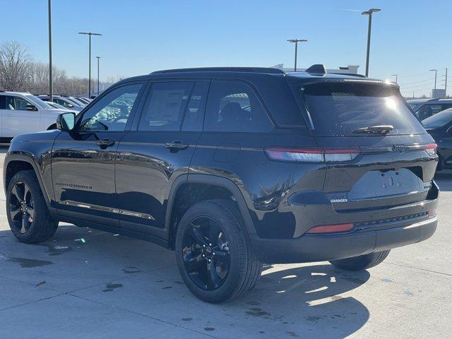 new 2025 Jeep Grand Cherokee car, priced at $45,601