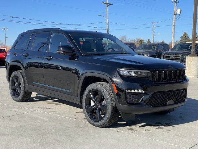 new 2025 Jeep Grand Cherokee car, priced at $45,601